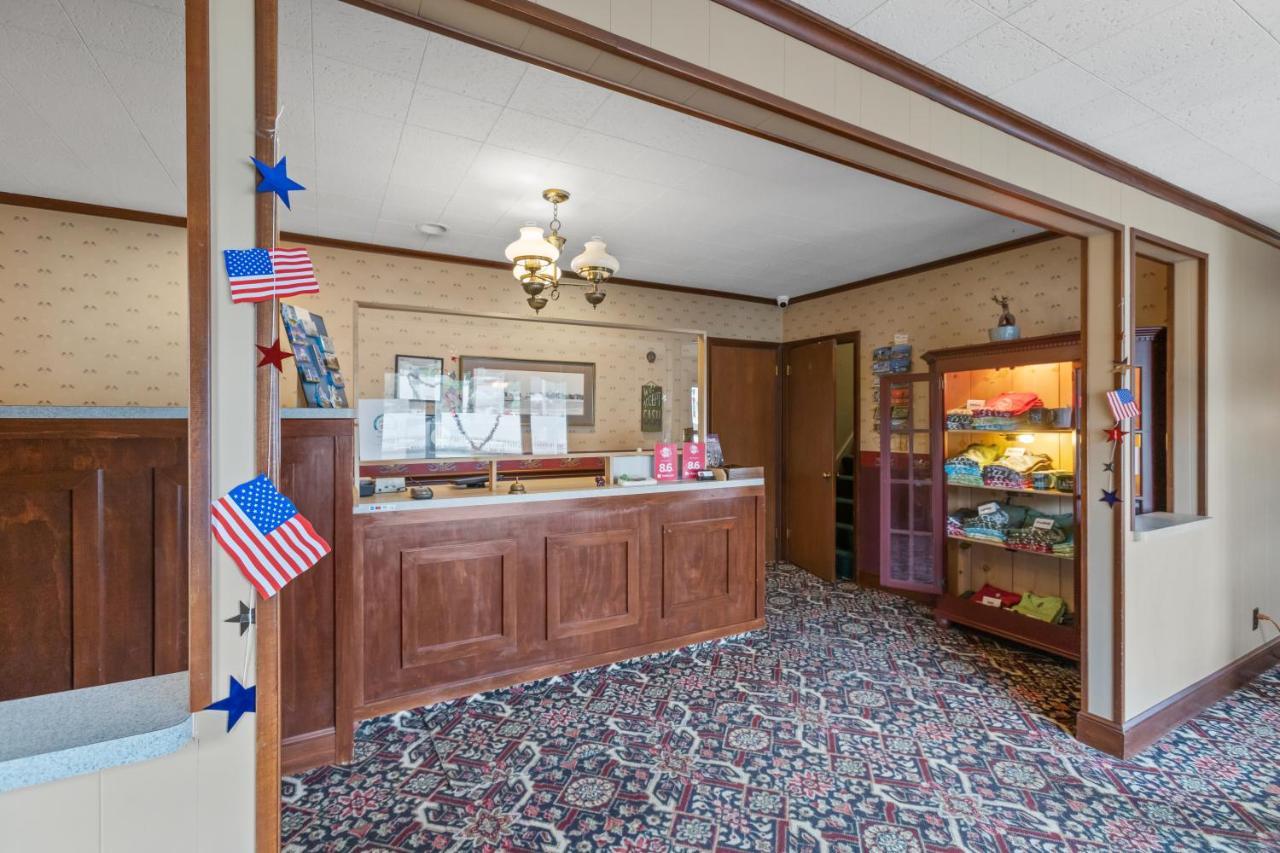 Glass House Inn Erie Near I-90 & I-79 Экстерьер фото