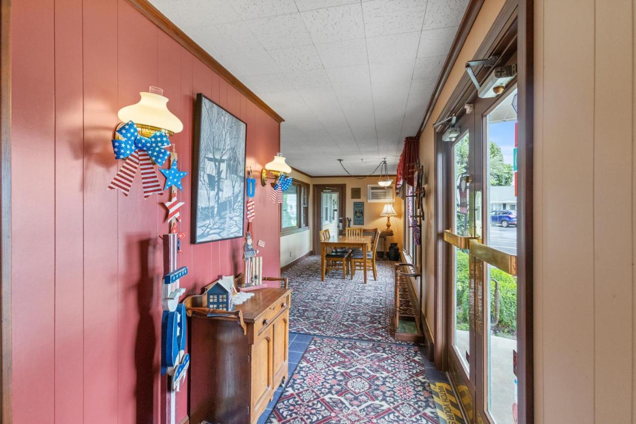 Glass House Inn Erie Near I-90 & I-79 Экстерьер фото